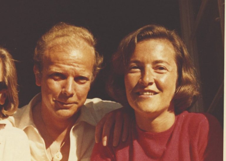 Margrith und Ernst Wessely Der private Schnappschuss zeigt Margrith Wessely neben ihrem Mann Dr. Ernst O. Wessely und einer Freundin